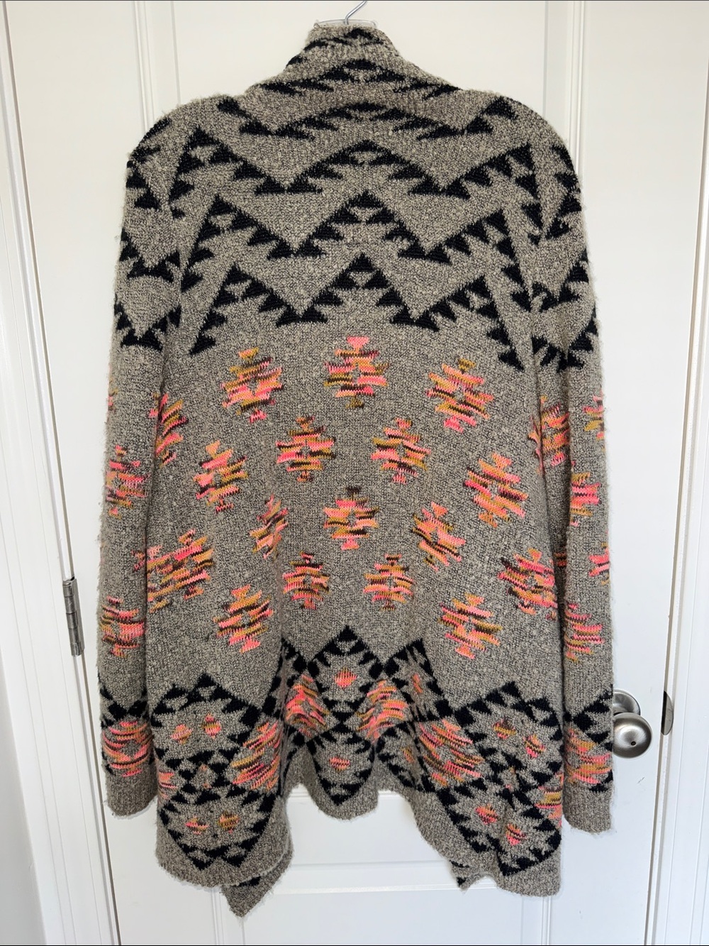 Cozy Aztec Open-Front Cardigan Sweater - Gray with Pink & Orange Accents - Picture 10 of 12